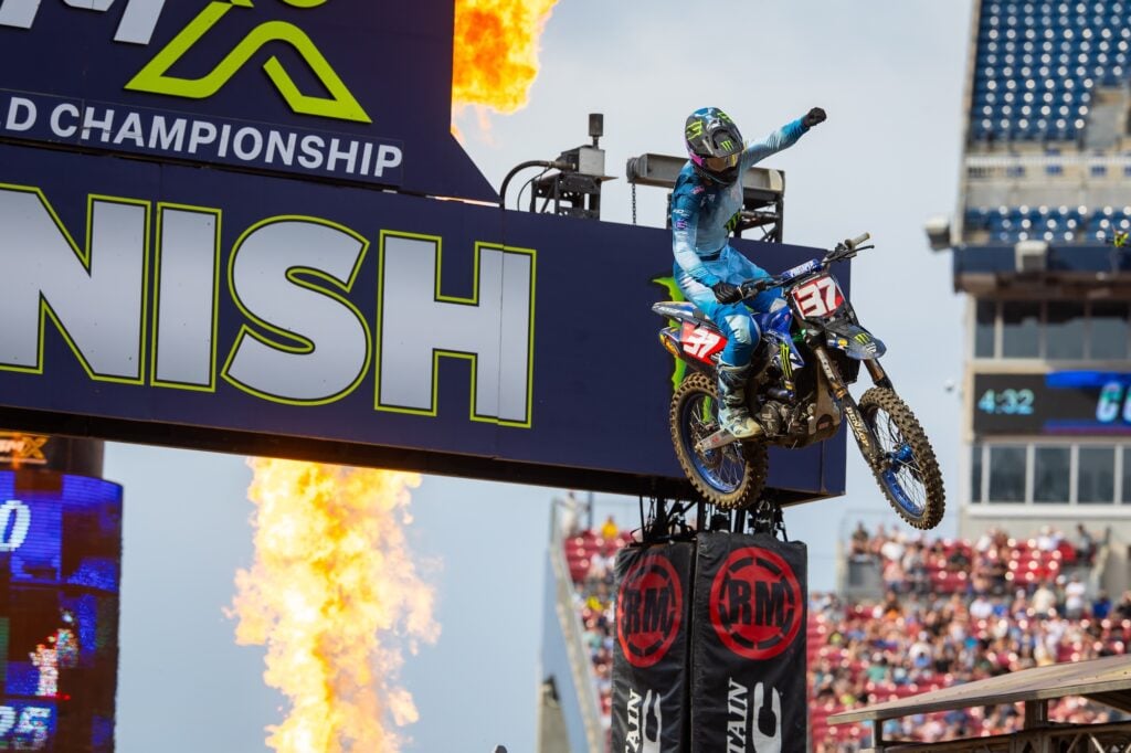 Cole Davies scores 30pts on FastMoto for Round 13, Nashville Supercross